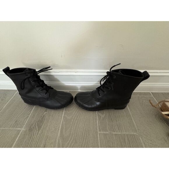 NWOT Polo Ralph Lauren Ewan Leather/Rubber Duck Boots, Black, size 5 - Picture 3 of 4